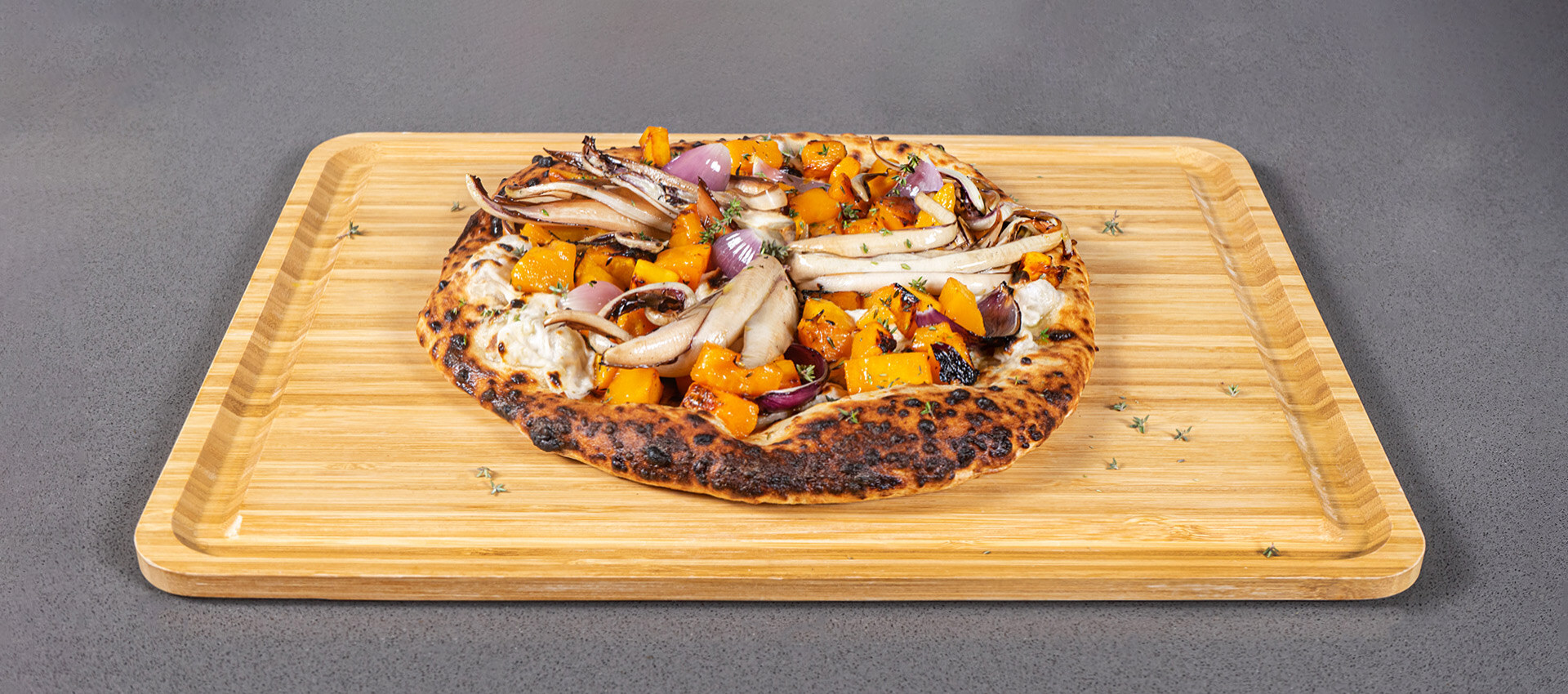 Pizza alla zucca e radicchio